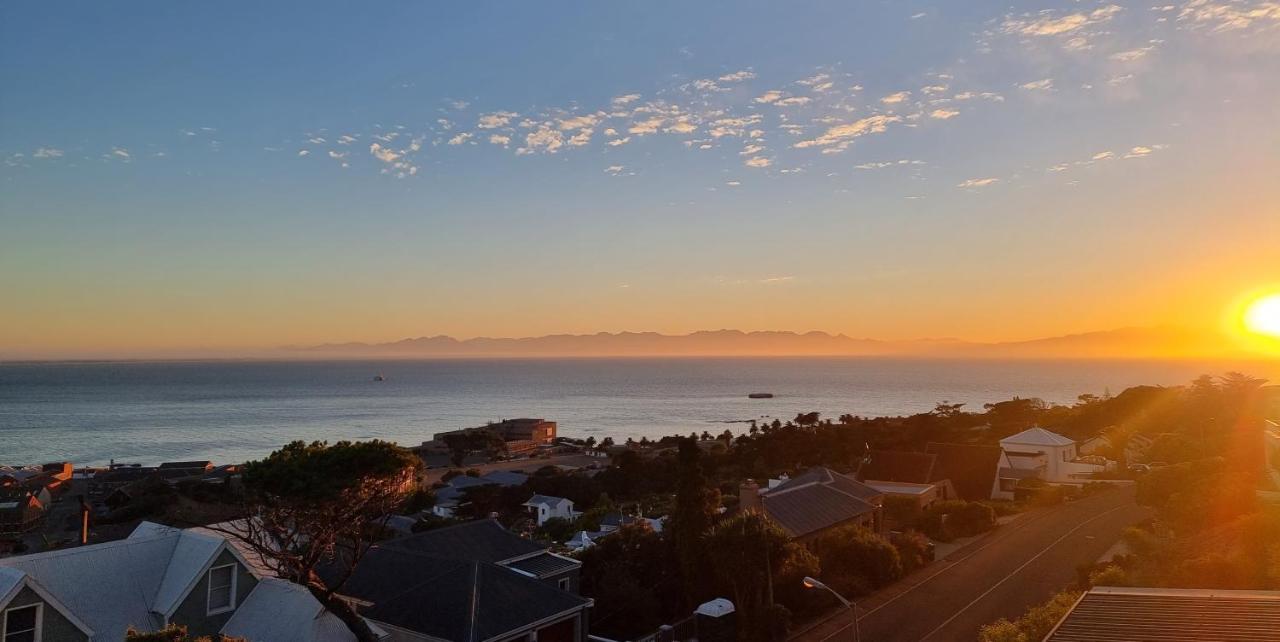 Mariner Guesthouse & Villa Simonʼs Town Exterior foto